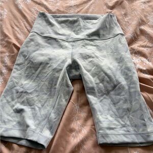 High-Waist Light Gray Camo Women’s Active Shorts